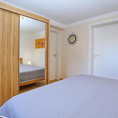 Apartment Friedrich-engels-straße Janka *